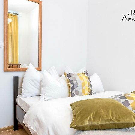 Stary Toruń J&J Apartments Szeroka 25 Apartament 1 מראה חיצוני תמונה